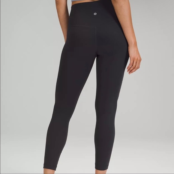 Lululemon Align High-rise crop with pockets 23” - Picture 3 of 5